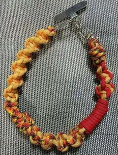 ハンドメイド　携帯ストラップ　携帯アクセサリー　パラコード　ハンドストラップ