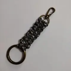 ハンドメイド＊パラコードキーホルダー No.29