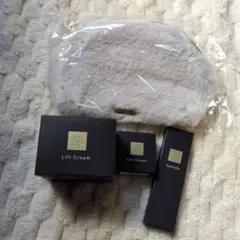 モネさま専用☆NオーガニックVie♪ヒアルアップリフトクリーム+サンプル