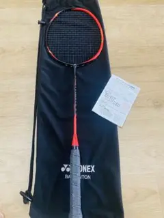 ASTROX 77 バドミントンラケット 黒/赤 ASTROX 77の新デザイン、シャインレッドを2020年11月中旬より