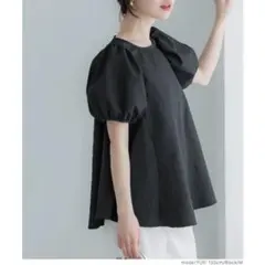 新品未開封　coca コカ 上品エンボスAラインブラウス