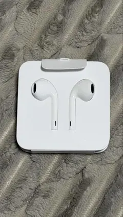 【新品】Apple 純正 EarPods Lightning端子 有線イヤホン