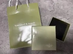 Van Cleef & Arpels ジュエリーボックス アクセサリーケース