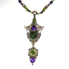 シャンカリジュエリーのシルバー925アメジスト・ペリドットペンダントとネックレス