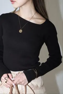 新品ボンジュールサガンbonjour saganアシンメトリーネックリブニット黒