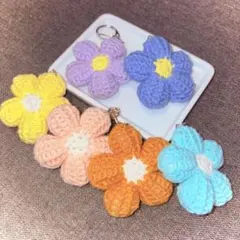 【✾Rieꕤ…˖*様】 ぷっくりお花キーホルダー ✩.*˚編み物チャーム【5個】