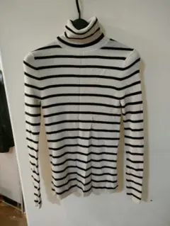 は*な様 UNIQLO ボーダー タートルネックセーター M