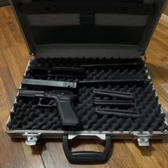東京マルイ電動ガン GLOCK 18C アルミケース付き【ジャンク】のサムネイル