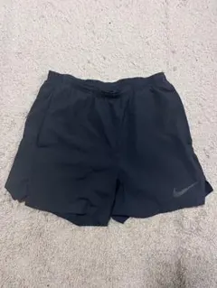Nike Dri-FIT ブラックショーツ M