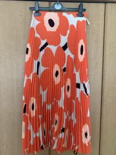 美品　marimekko UNIKKO柄プリーツスカートのサムネイル