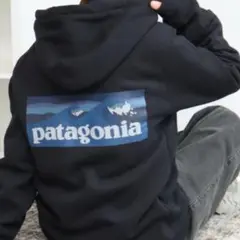 新品　未使用品　patagonia ブラック パーカー