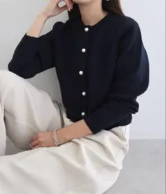 カーディガン　パールボタン　ブラック