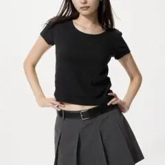 UNIQLO ポインテールラウンドネックミニT