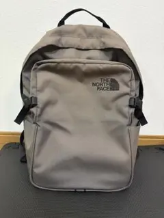 THE NORTH FACE グレー バックパック