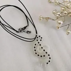 音符モチーフ☆ビーズネックレス☆ト音記号☆スワロフスキー使用