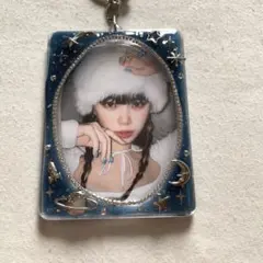 トレカ　ケース　デコ　レジン　硬質　キーホルダー　土星　宇宙　紺　ロケット　韓国