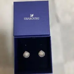Swarovski スタッドピアス　新品未使用品　値下げ中