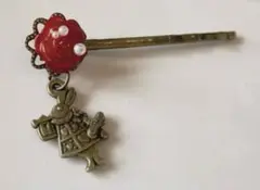 [D03] ハンドメイド　赤い薔薇とウサギのチャーム付きヘアピン　ロリィタ　兎