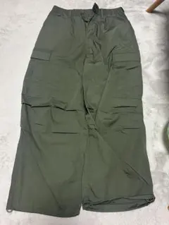 GU カーゴパンツ オリーブ Mのサムネイル