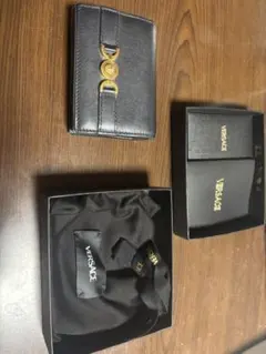 VERSACE ブラック 二つ折り財布のサムネイル