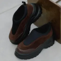 【完売品】スウェード 厚底スリッポン ブラウンのサムネイル