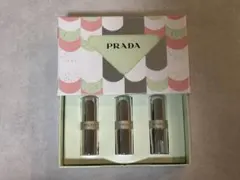 PRADA リップバーム 3本セット ショッパー付き - メルカリ