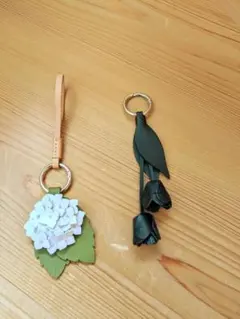 こた様　専用ぺージレザーチャーム2点