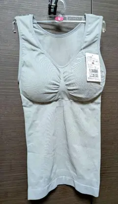 LAVA監修 ホットヨガ　トップス　Mサイズ　未使用品