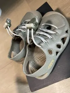 KEEN キッズサンダル グレー