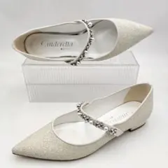 【超美品】DIANA ダイアナ　パンプス　24cm 箱付き ダイアナ DIANA ストラップ付きパンプス （白エナメル