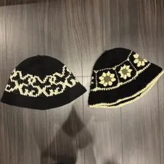 手編みの黒と白の帽子2点セット ストリート