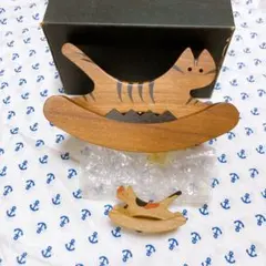 猫　置物　木材　ゆらゆら