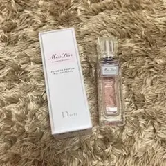 Miss Dior ミス ディオール ブルーミング ブーケ ローラー パールのサムネイル