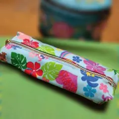 ハワイアン柄ペンケース
