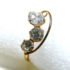 K10 片耳ピアス 3ストーン ゴールド 上品デザイン