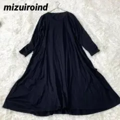 ミズイロインド　ロングワンピース　長袖　黒　フレア　薄手　大きめ　フリーサイズ