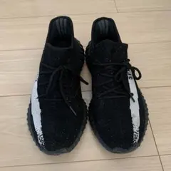 Yeezy Boost 350 V2 ブラック/ホワイト