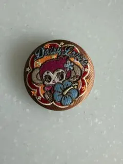 刺繍缶バッジ デイジーラバーズ
