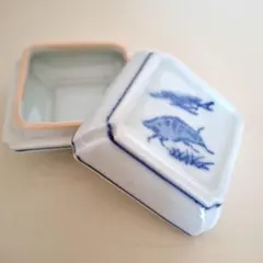 香合　静山作　染付干支香合　猪　茶道 染付 陶磁器 小物入れ 置物