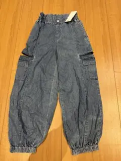 新品タグ付きグローバルワーク　カーゴパンツ140