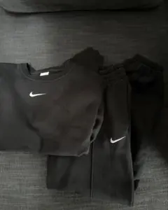 Nike ブラック 裏起毛スウェットセットアップ