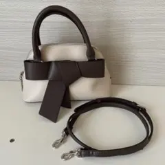 ナチュラルビューティーベーシック　リボンバッグ　美品のサムネイル