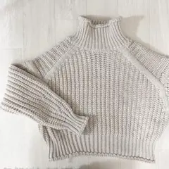 H&M ニット　セーター　ショート丈　セーター　ハイネック　チャンキーニット