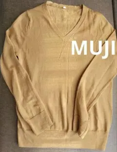 無印良品 ベージュ ニット Vネック セーター S