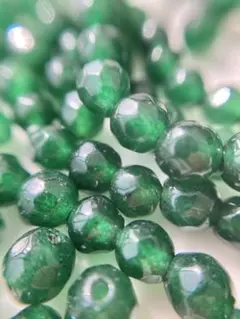天然石エメラルドカルセドニー　ビーズ　4ミリ　ラウンドカット　16個