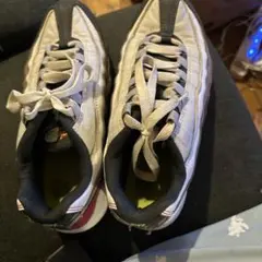 Nike Air Max 95 ホワイト/グレー/レッド