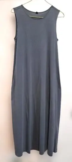UNIQLOノースリーブロングワンピース