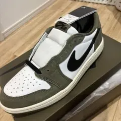 Nike Air Jordan 1 Low オリーブ/ホワイト