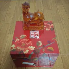 貔貅 彫刻 置物 2体セット 専用台座付き - メルカリ