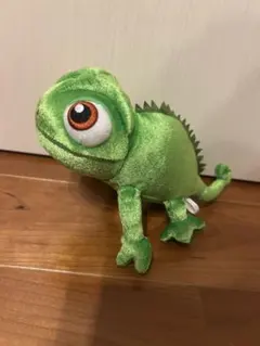 ラプンツェル パスカル ぬいぐるみ ディズニー